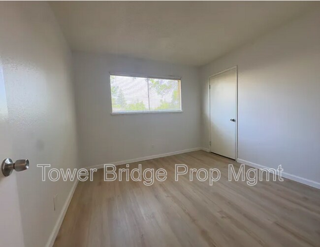 Building Photo - 1724 Wright St