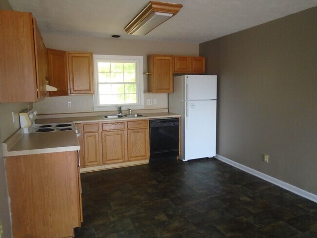 Building Photo - 611-1 Drypoint Ln.