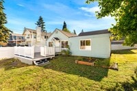 Building Photo - White Center/Burien 3 Bedroom Rambler - Large Fenced Yard