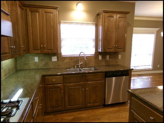Building Photo - 7 Epernay Cir