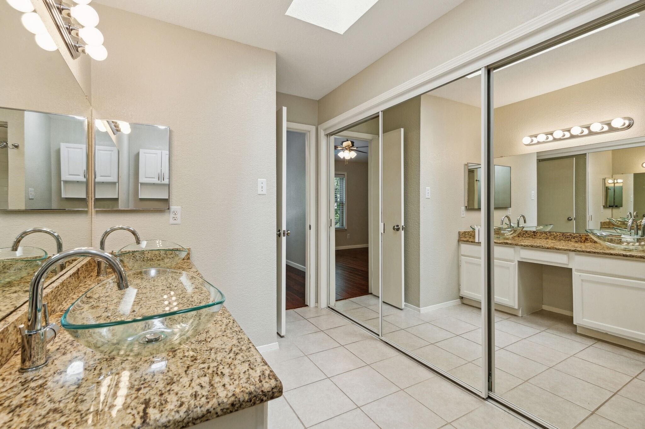 Building Photo - 5616 Preston Oaks Rd