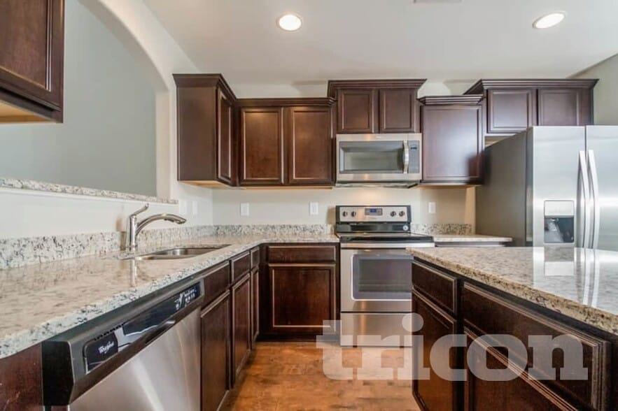 Building Photo - 1093 Neeleys Bend E