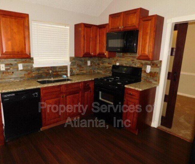 Building Photo - 5147 Round Table Dr