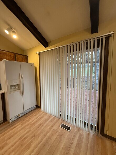 Building Photo - 12423 Yates St