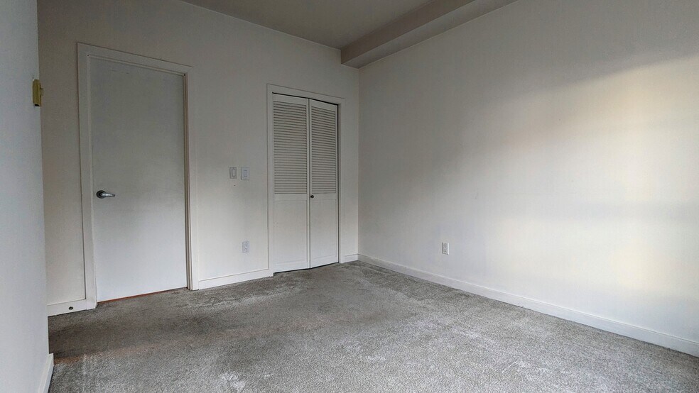 Primary Bedroom - 701 Galer St
