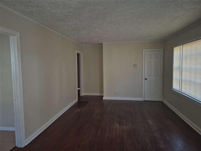 Building Photo - 2190 Jernigan Dr SE