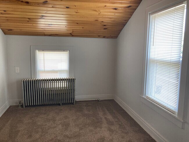 Building Photo - 3100 McCloy Ave