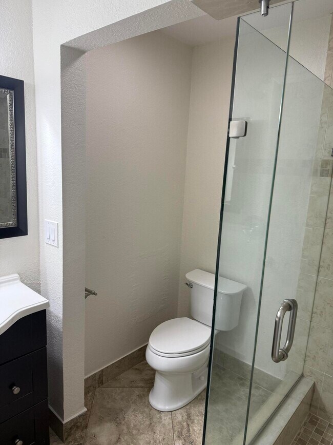 Building Photo - 11834 Greenbriar Cir