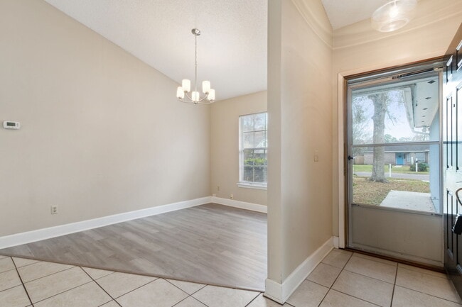 Building Photo - 8471-8473 3 Creeks Blvd