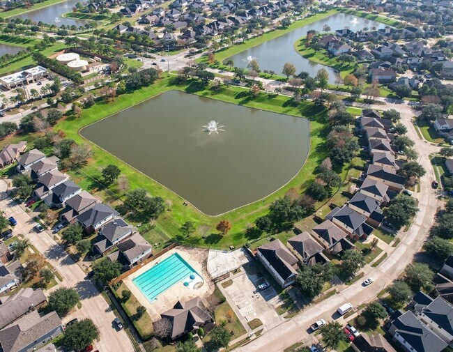 Building Photo - 14511 Middle Bluff Trail