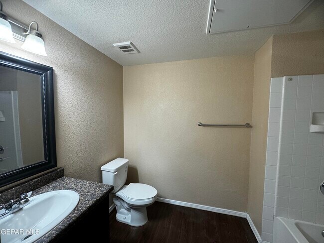 Building Photo - 9811 Socorro Rd