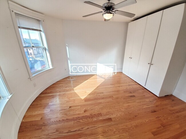 Building Photo - 6 Westminster Ave