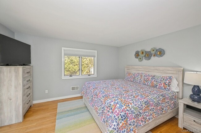 Building Photo - 16 Hildreth Rd S