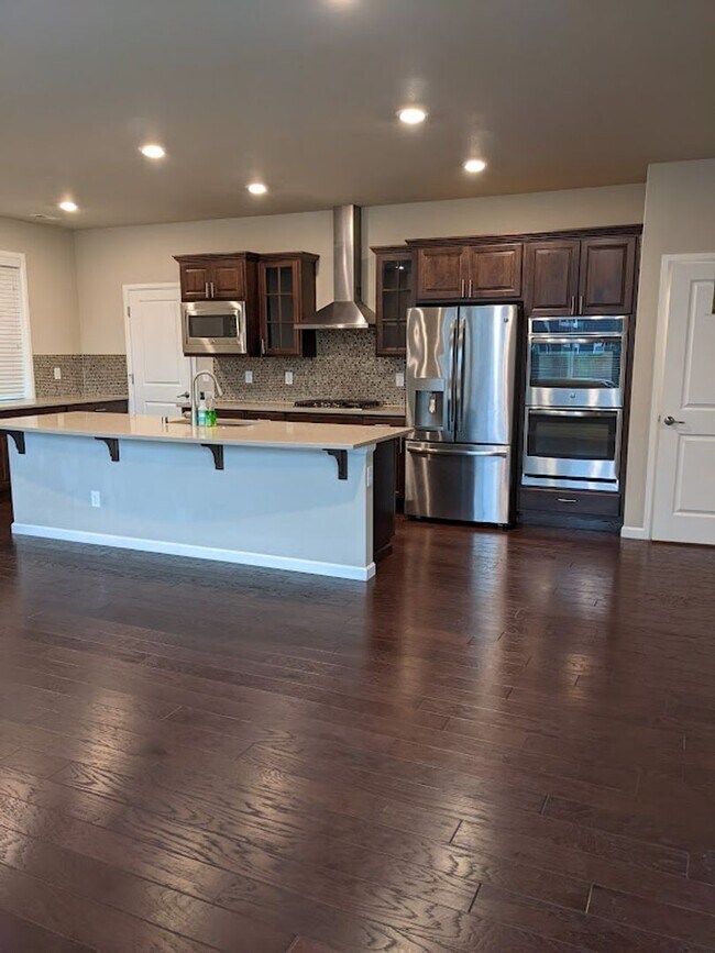 Building Photo - Northshore, Bothell, Millcreek 4 bedroom Home Special offer!