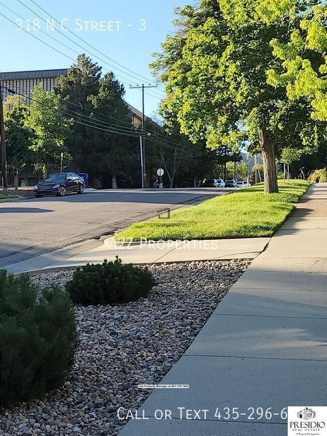 Building Photo - 318 N Center St