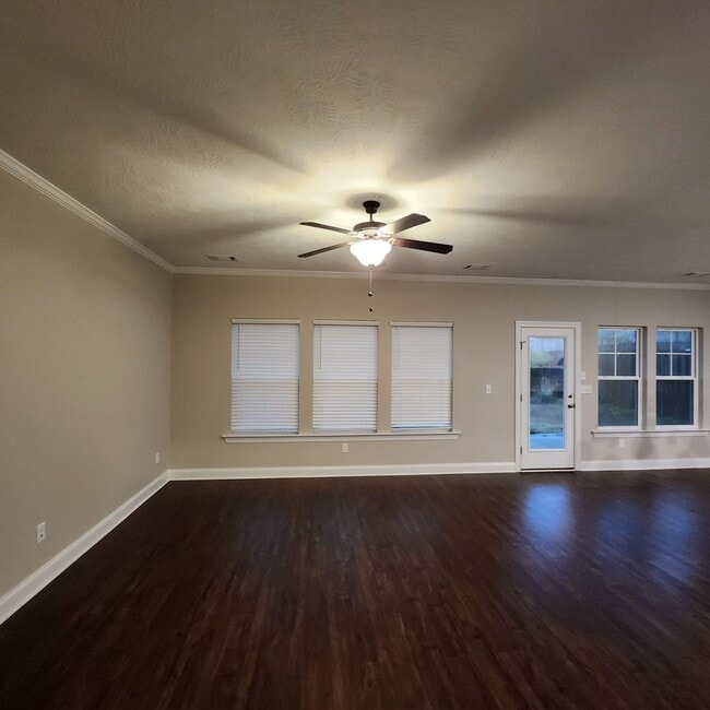 Building Photo - 5117 Heathbrook Dr