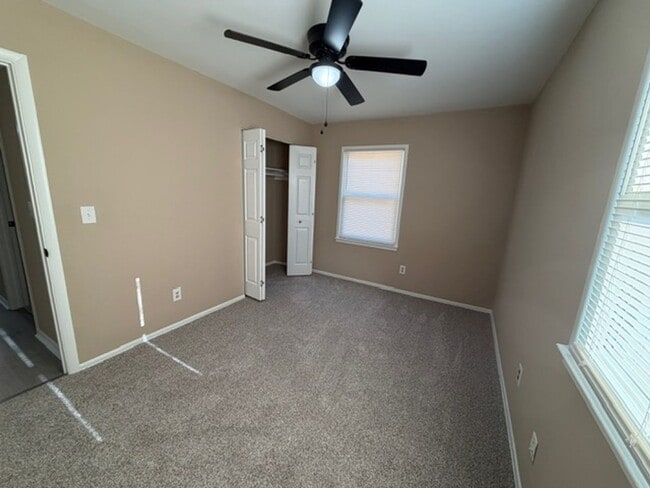 Building Photo - Burlington