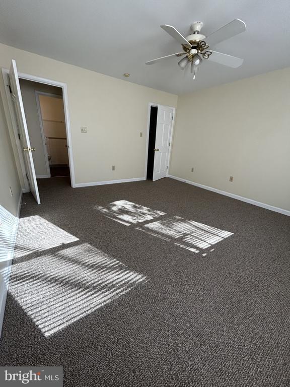 Building Photo - 415 School St