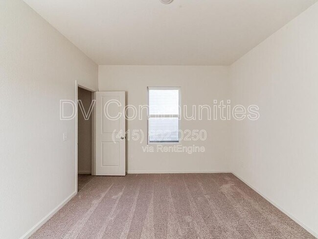 Building Photo - 3410 Bishop Ter Dr