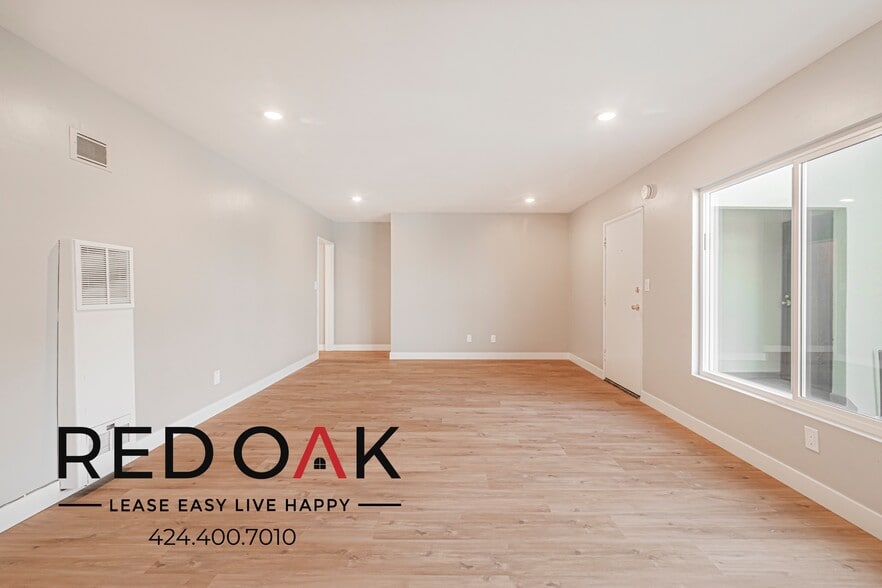 Building Photo - 4646 Coliseum St