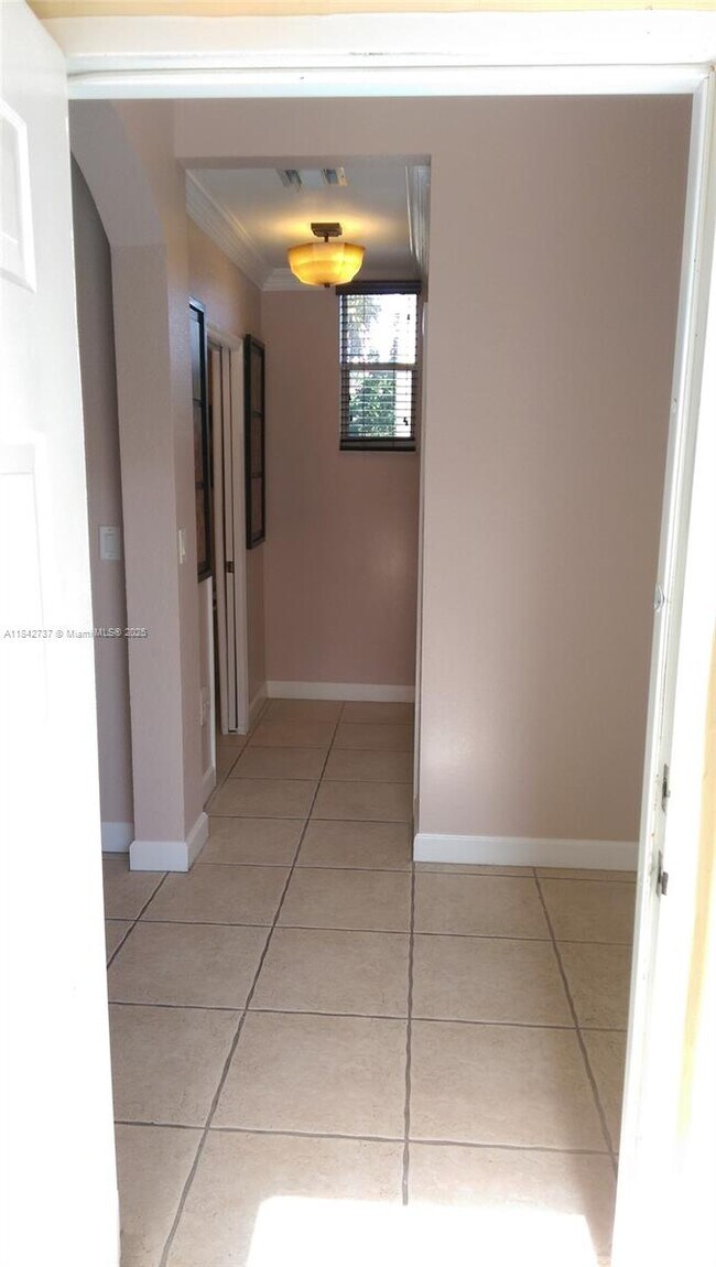 Building Photo - 4321 SW 160th Ave
