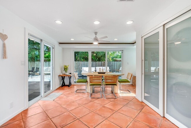 Building Photo - 1516 SW 8th Ave