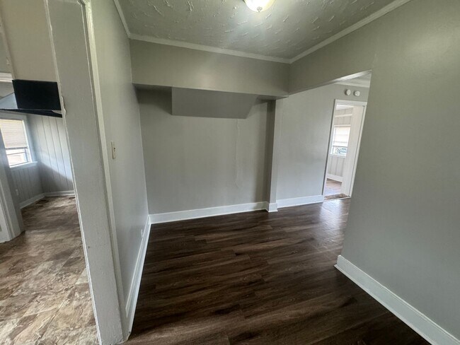 Building Photo - 1895 S Lauderdale St