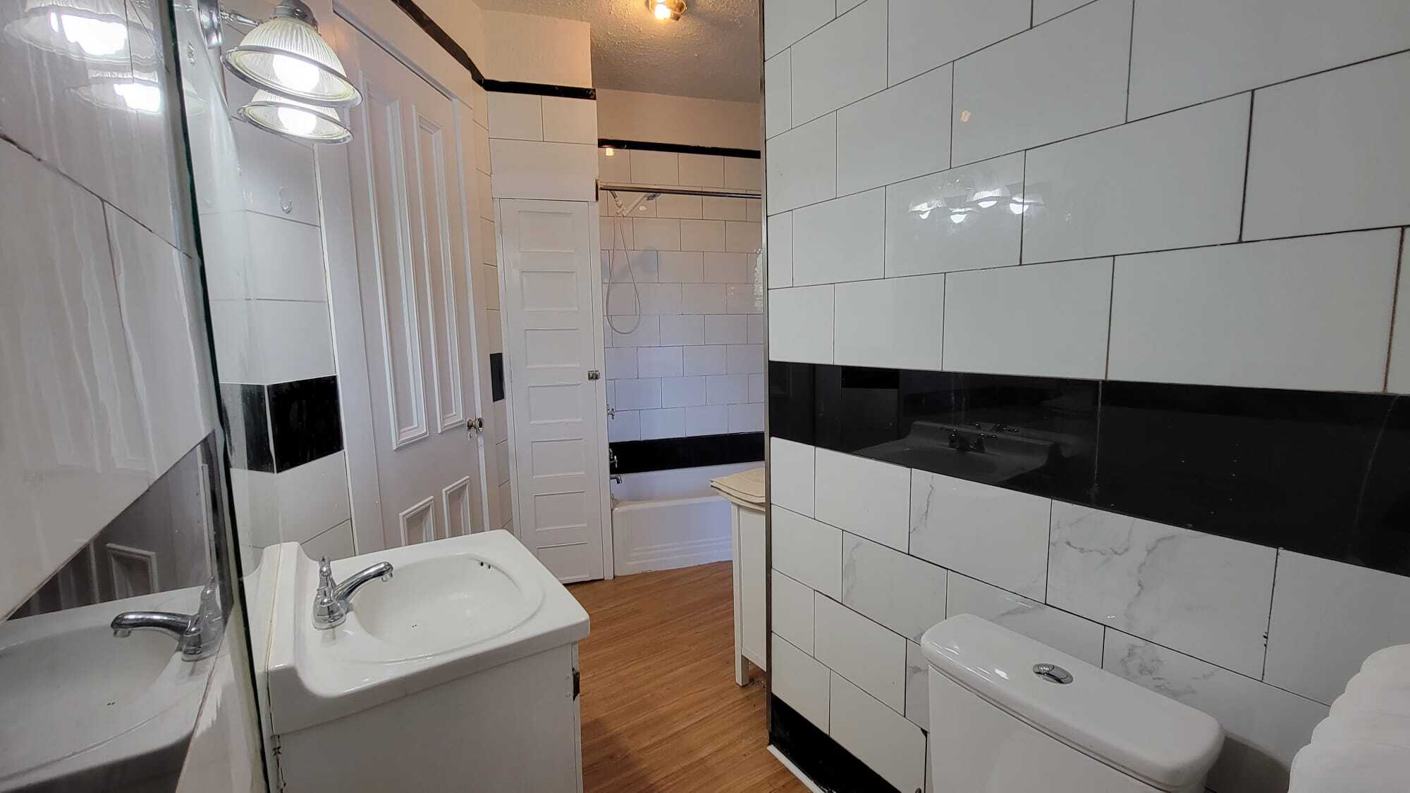 Building Photo - 5 Bluff Ave