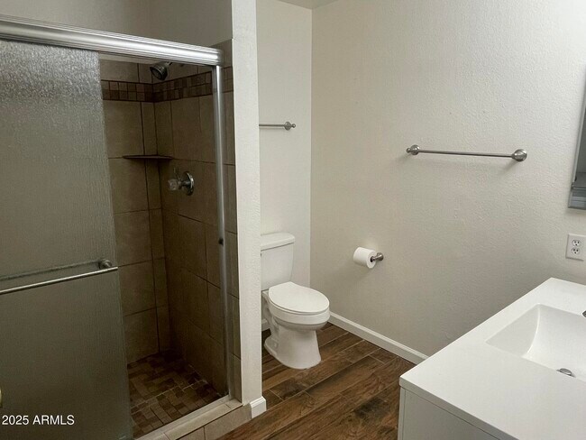 Building Photo - 3309 N 70th St