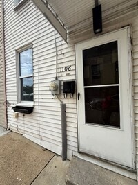 Building Photo - 1106 Langtry St