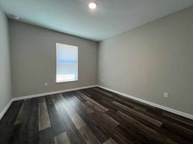 Building Photo - Lovely 3 Bedroom, 2 Bathroom Home in Ocala!!!