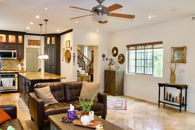 Building Photo - 12156 Via San Loreno