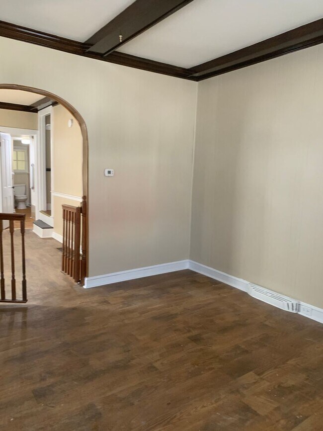 Duplex located on Lanvale Street in Hagers... 821 Lanvale St