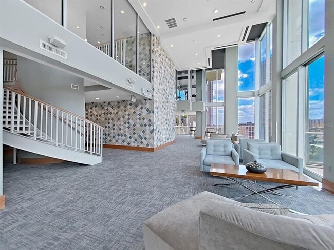 Building Photo - 777 N Ashley Dr