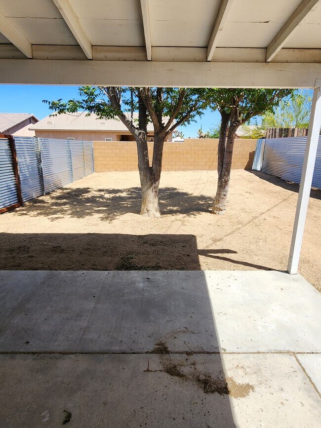 Building Photo - 6439 Camarilla Ave