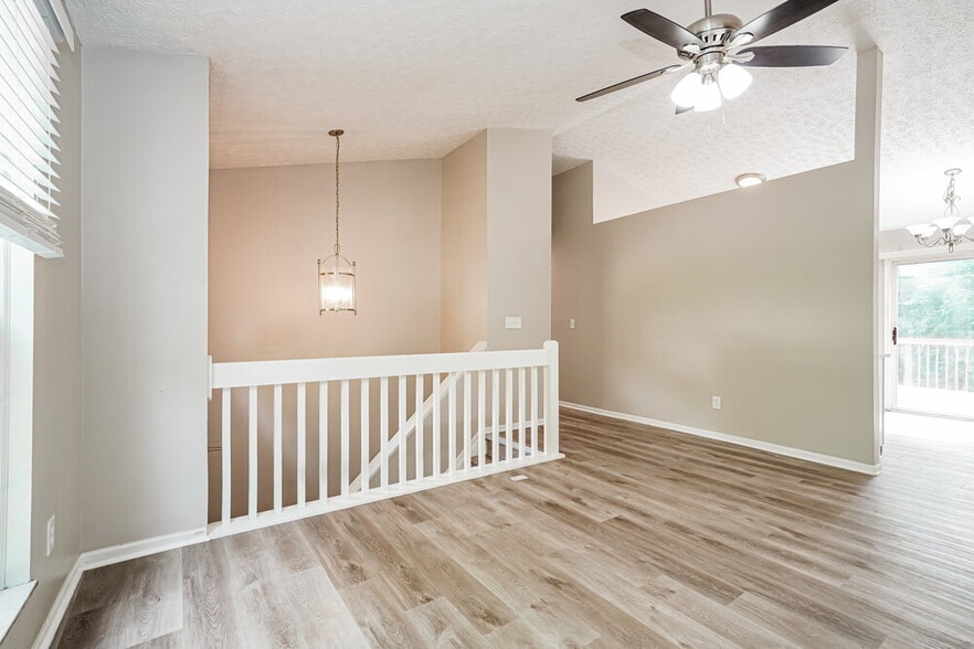 Building Photo - 1324 Winesap Dr