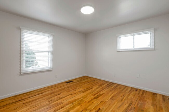 Building Photo - 2184 N 2000 W