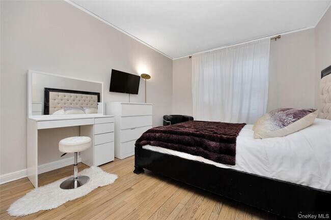 Building Photo - 141-42 78th Rd