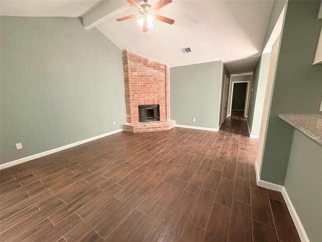 Building Photo - 11105 Pender Ln