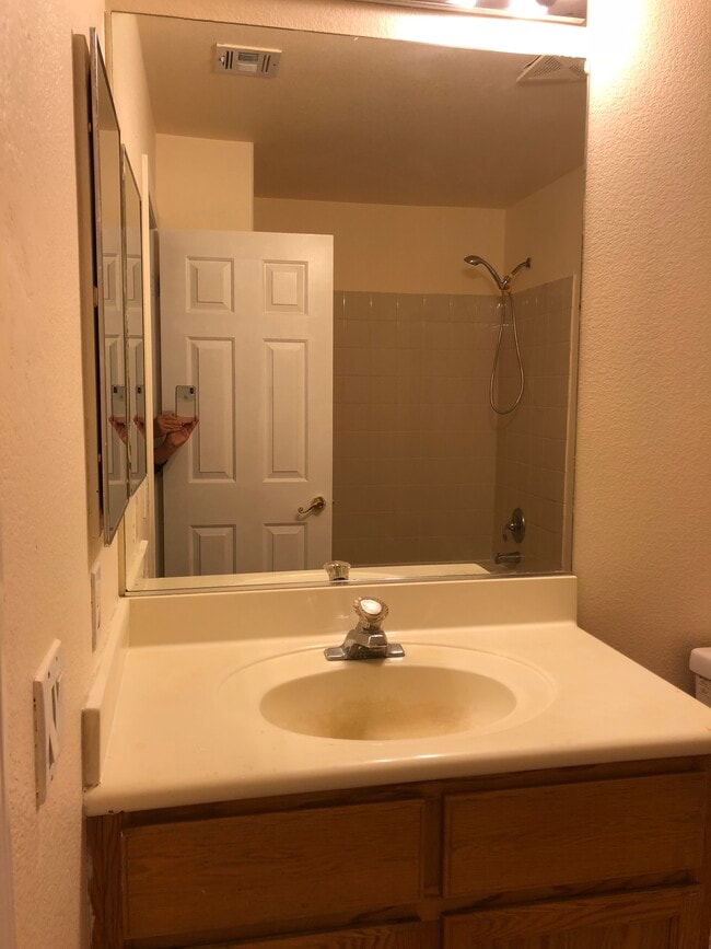 Building Photo - 7241 Victoria Oak Ct