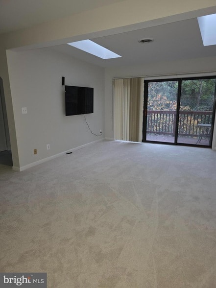 Building Photo - 206 Skyhill Rd