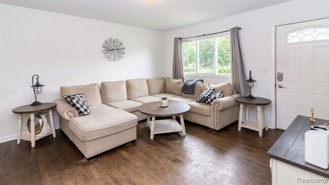 Building Photo - 1203 Commonwealth Ave