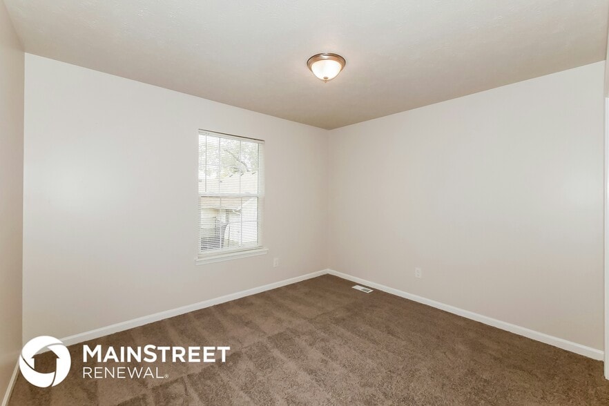 Building Photo - 6368 Titania Dr