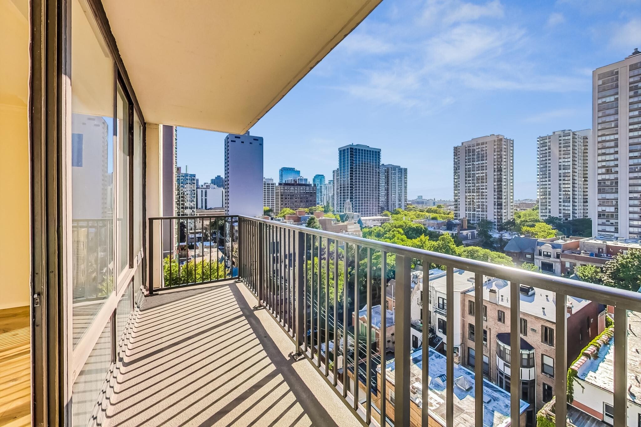 Building Photo - 1516 N State Pky