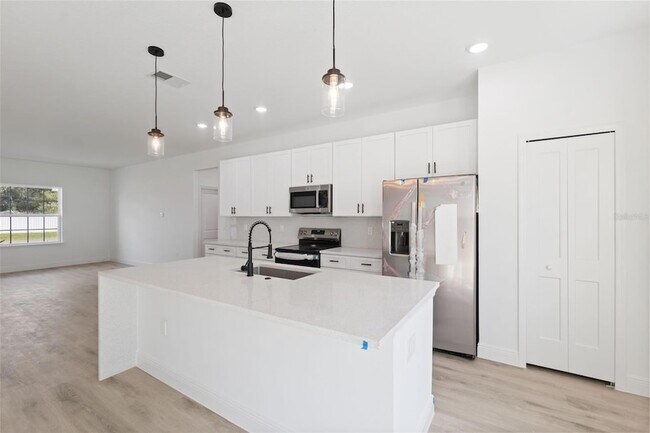 Building Photo - 2273 SW 158th St Rd