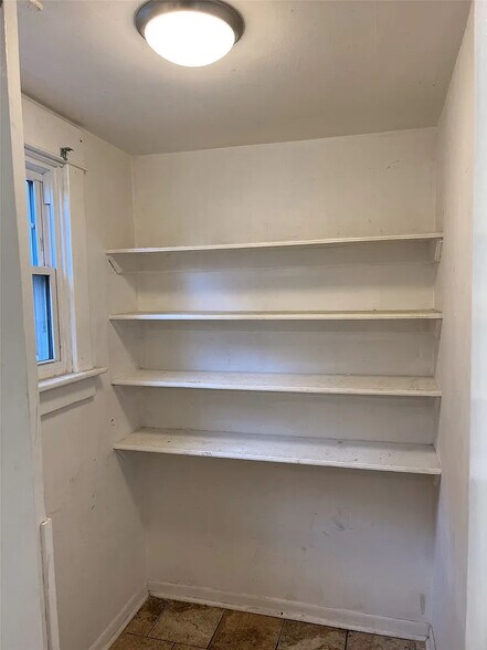 Building Photo - 1171 21st St