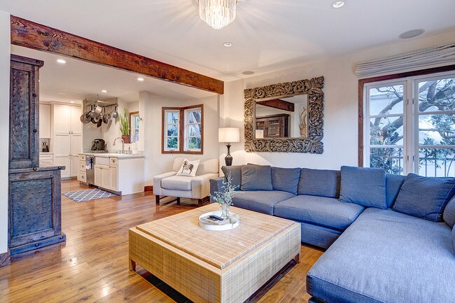 Building Photo - 1531 Marmont Ave