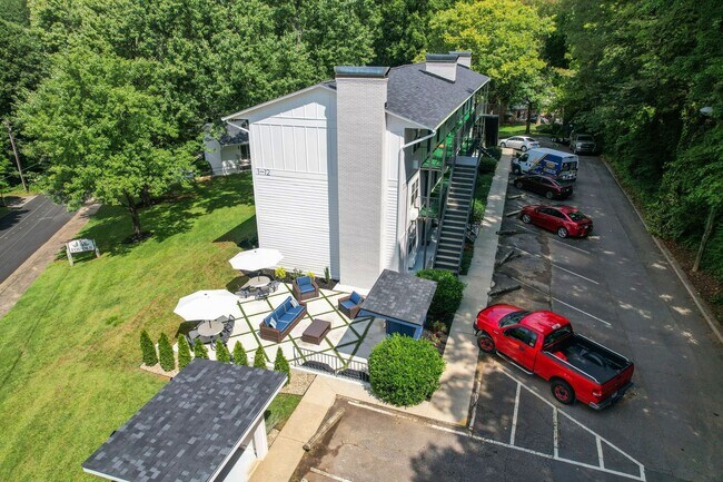 Building Photo - 1 Bed, 1 Bath Furnished Apartment  – Great Location & Amenities! Flexible Lease Terms Available