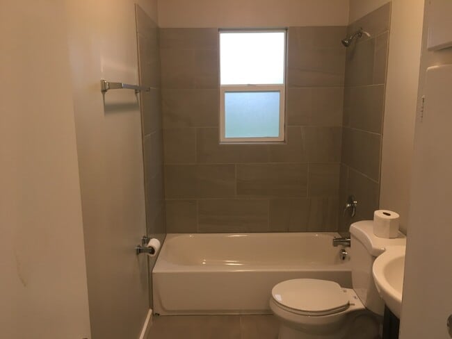 Building Photo - 3597 S 4400 W