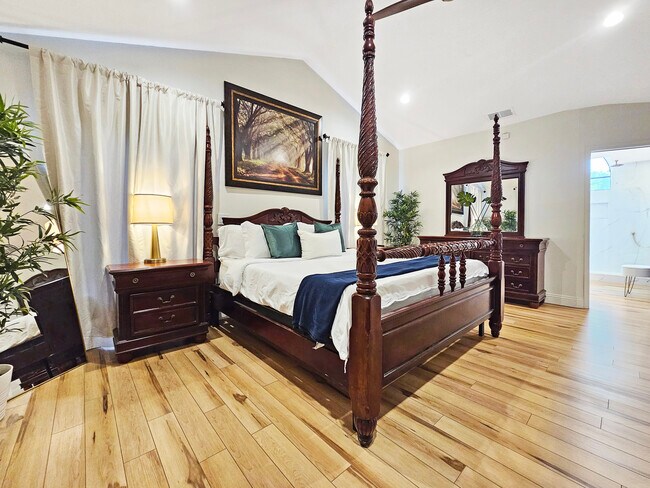 Building Photo - 11402 Suncreek Pl